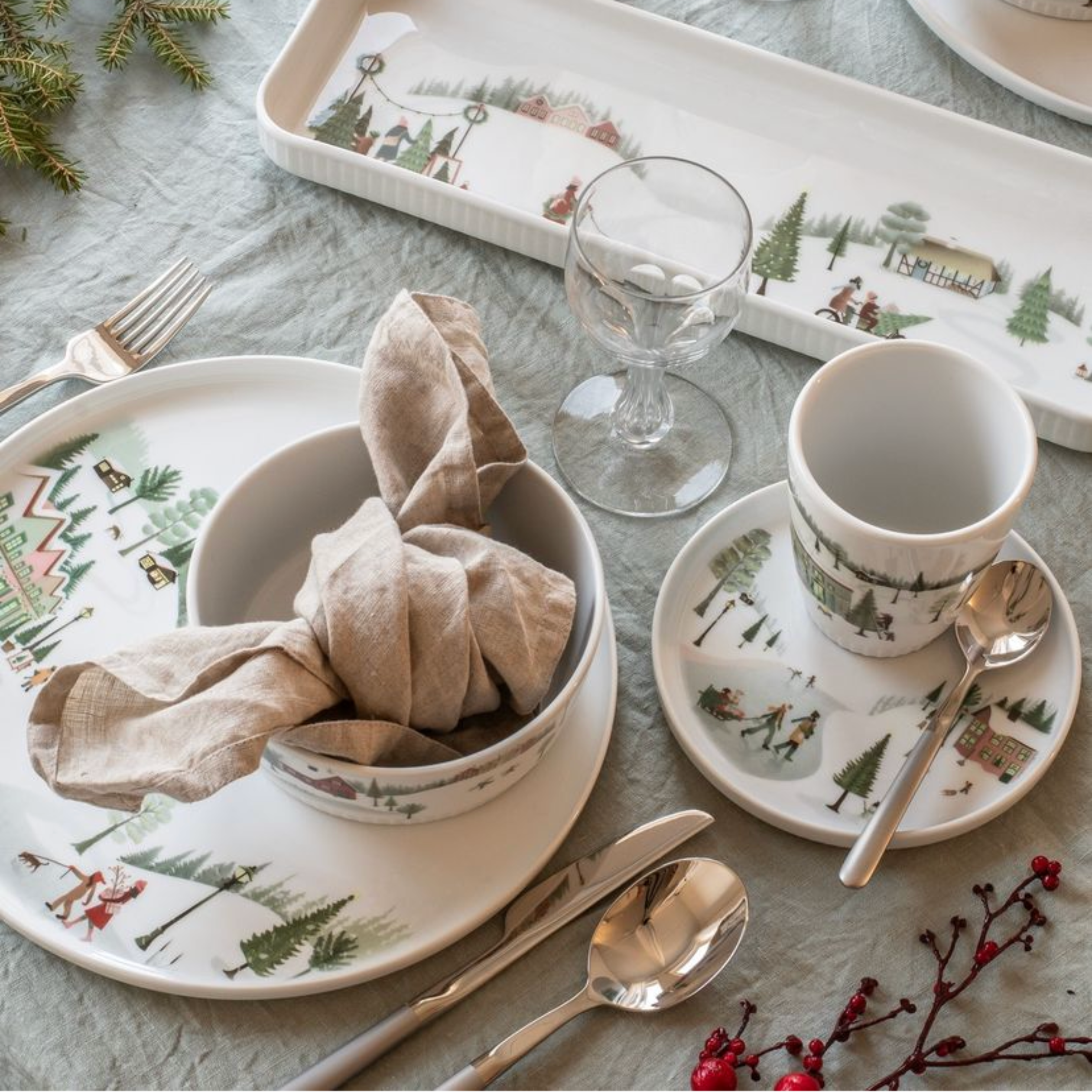 Winter Decor Toulouse Plate 10", Set of 4