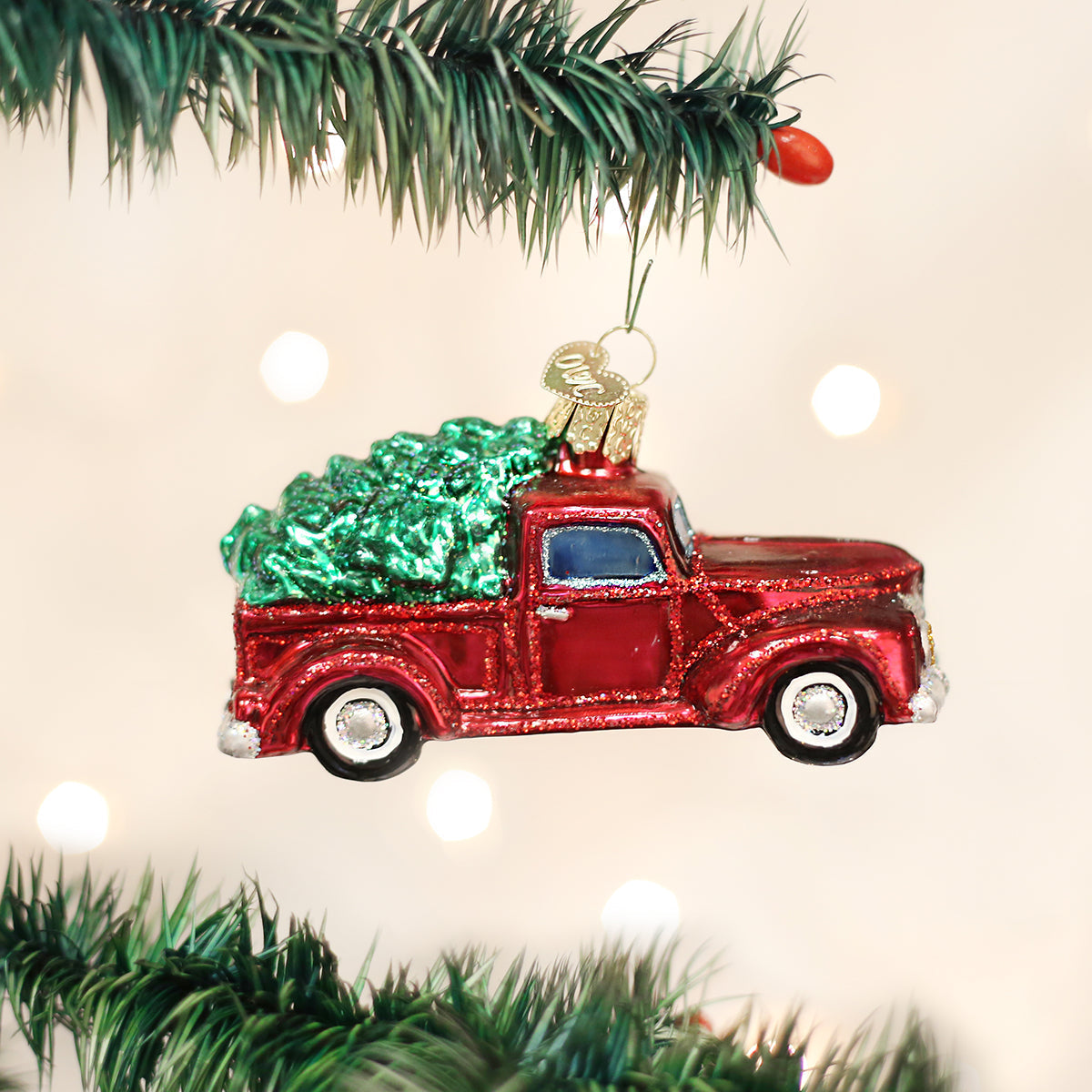 Old Truck With Tree Old World Christmas