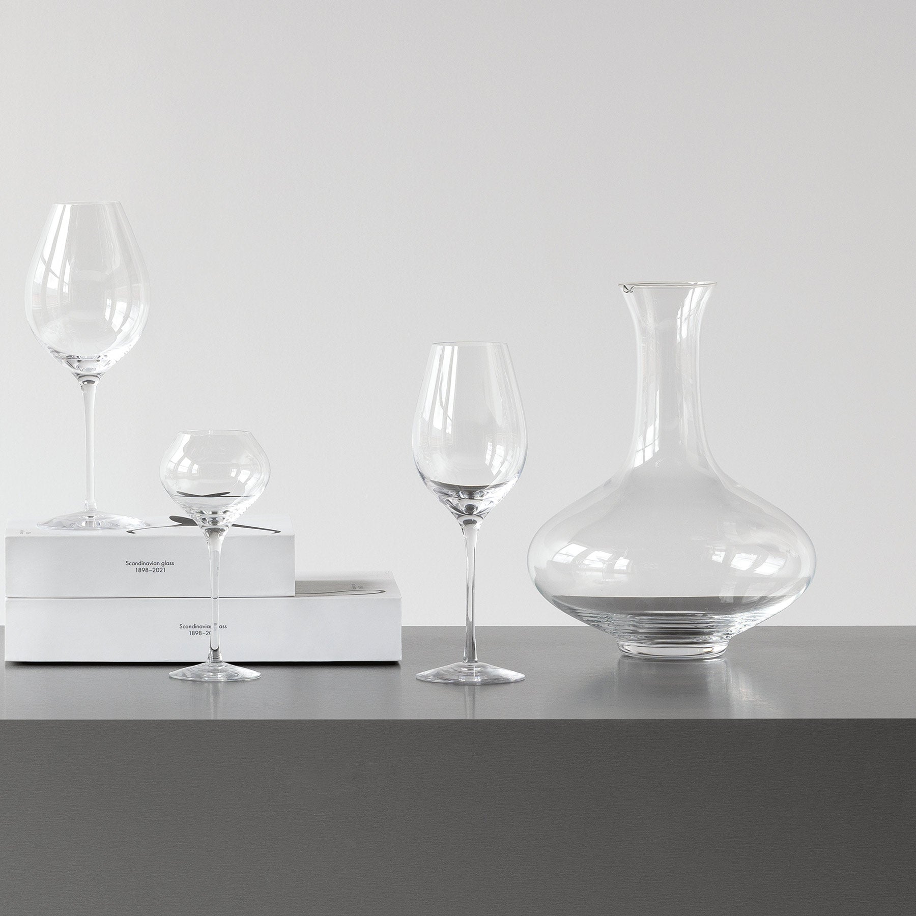 Difference Decanter Magnum Orrefors