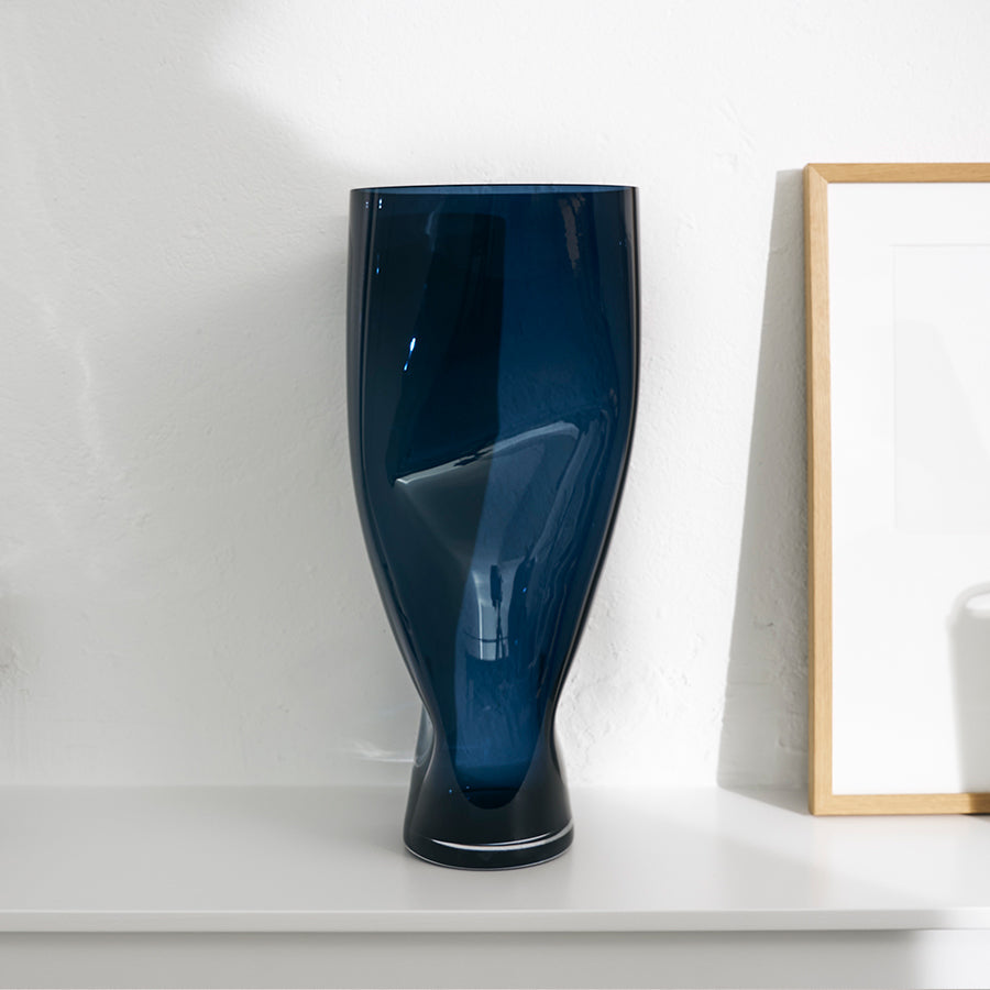 Squeeze Vase Midnight Blue XL Orrefors