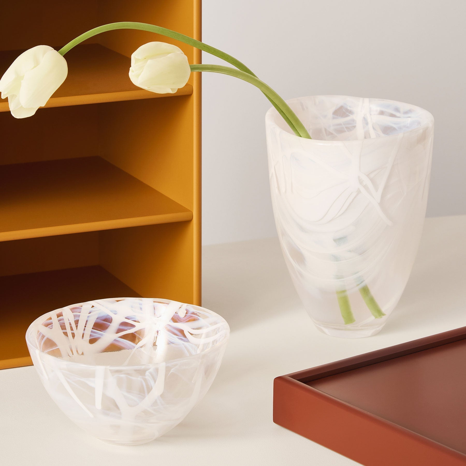 Contrast Vase White/White Kosta Boda
