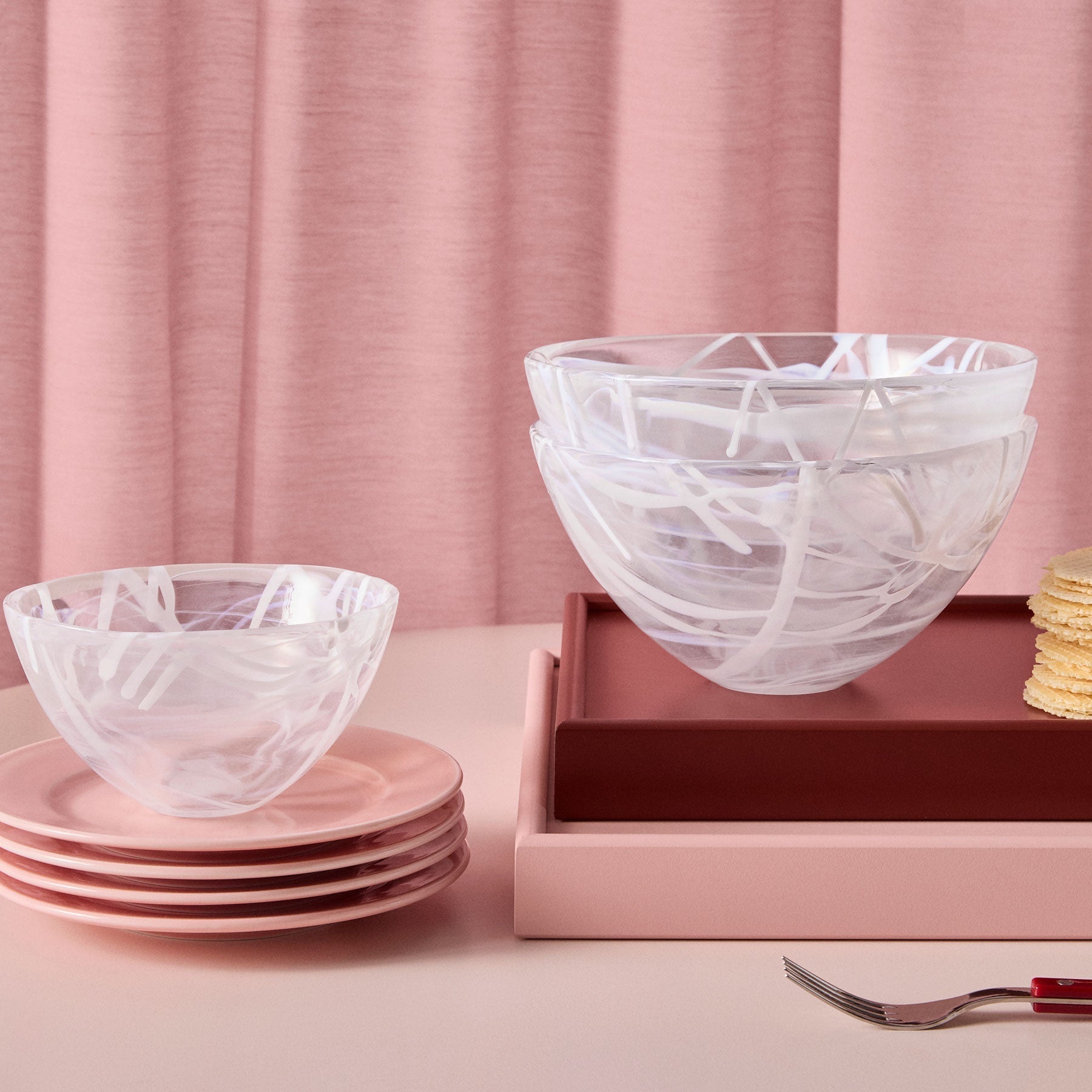 Contrast Bowl White/White Medium Kosta Boda