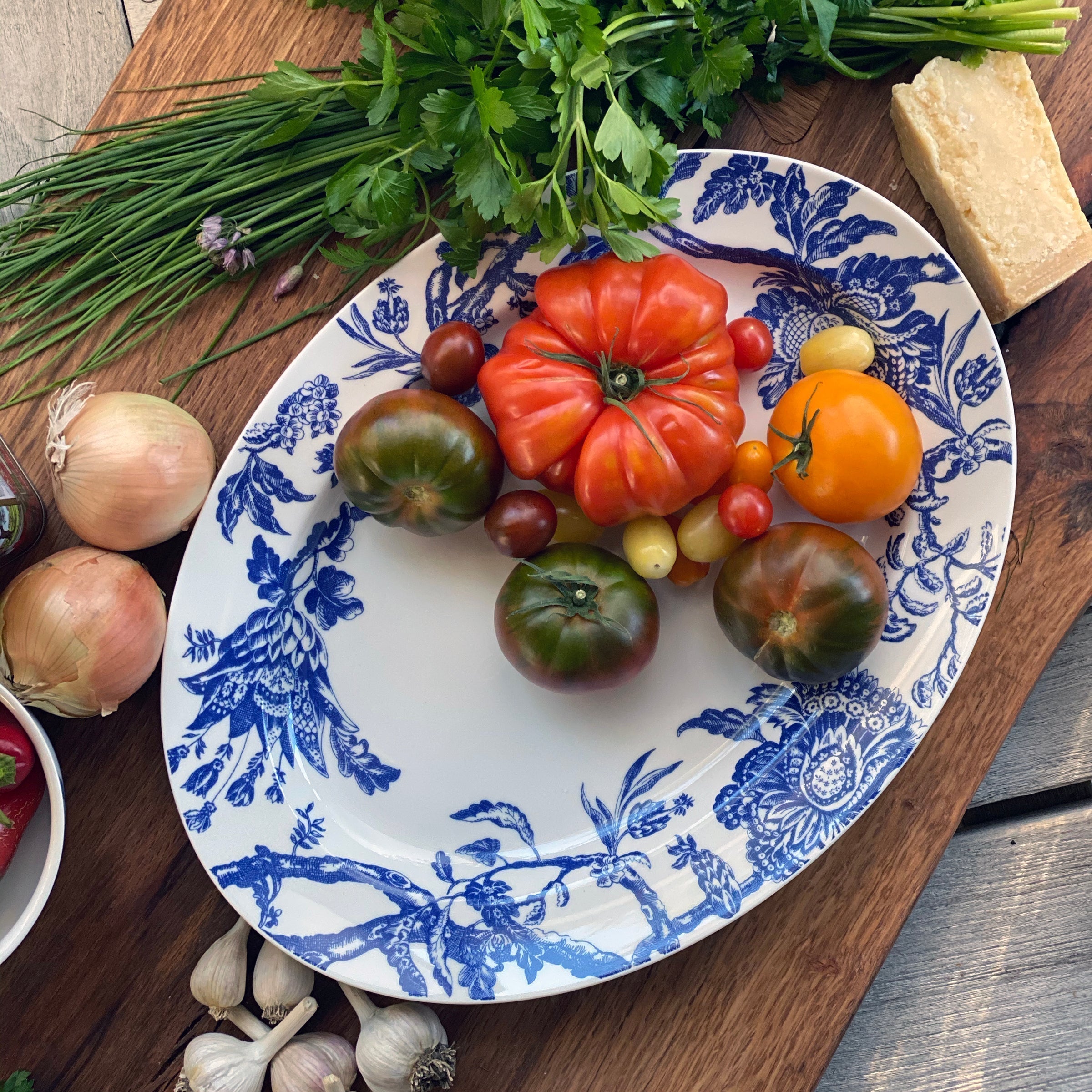 Arcadia Rimmed Oval Platter