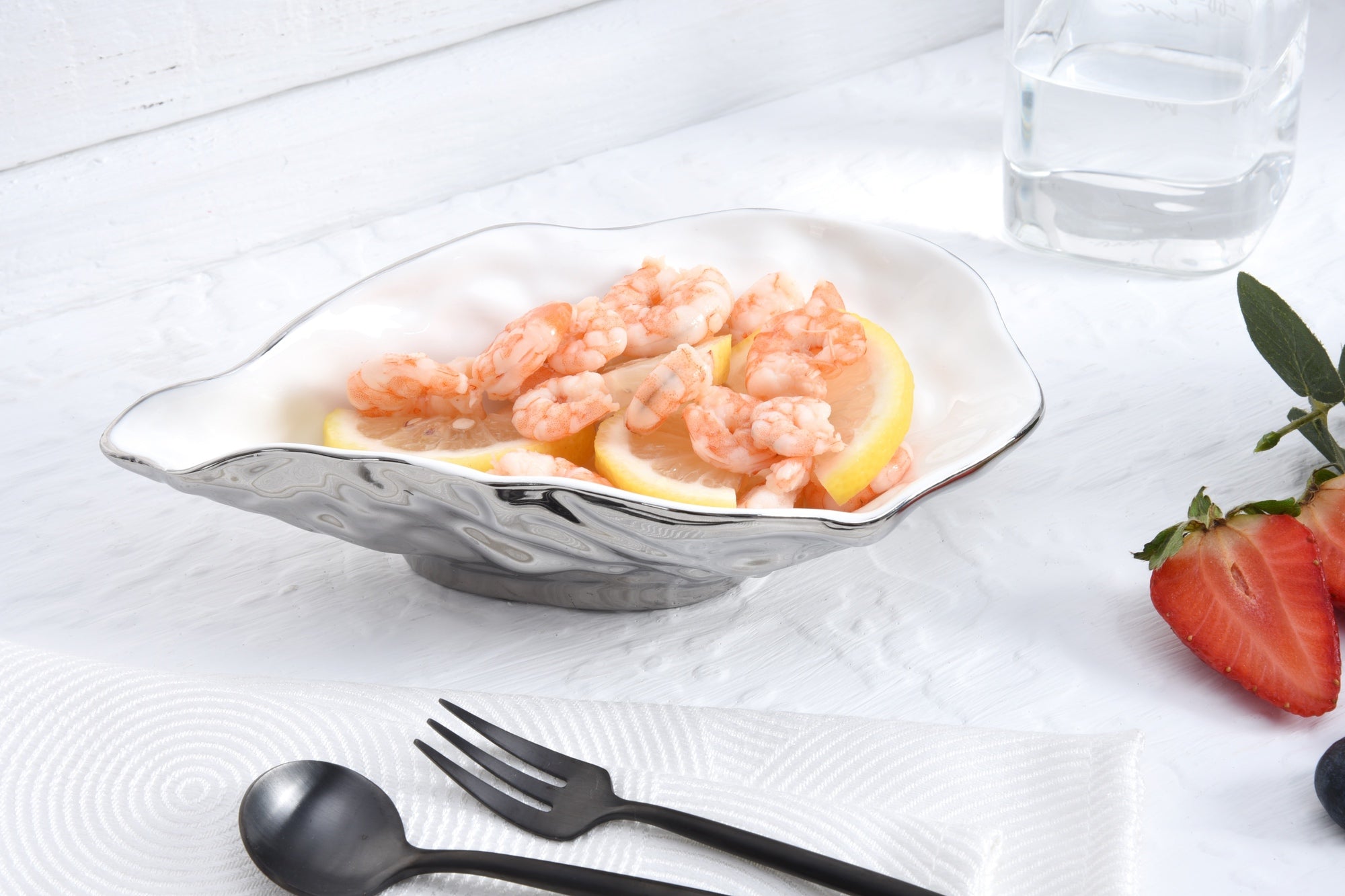 The Oysters Small Oyster Bowl Titanium Exterior Pampa Bay