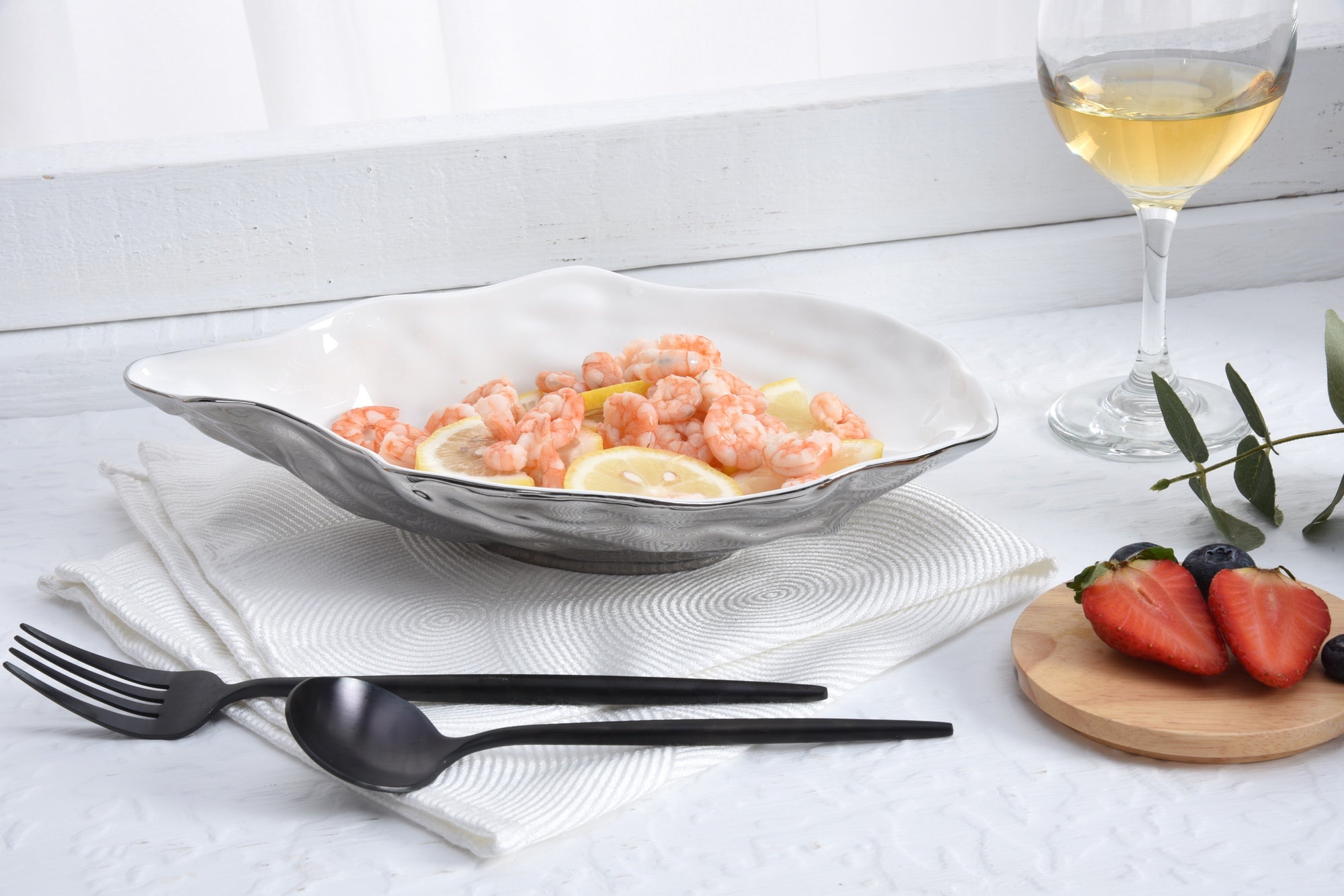 The Oysters Medium Oyster Bowl Titanium Exterior