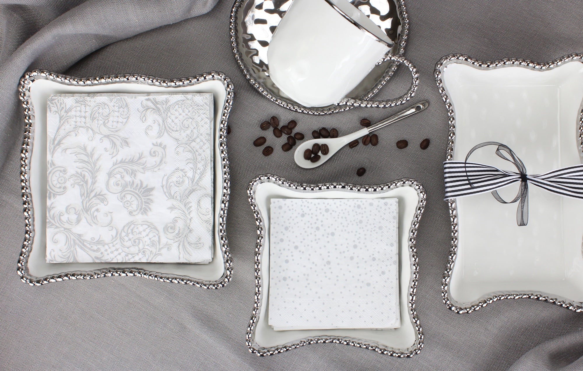 Salerno Dinner Napkin/Guest Towel Holder Pampa Bay