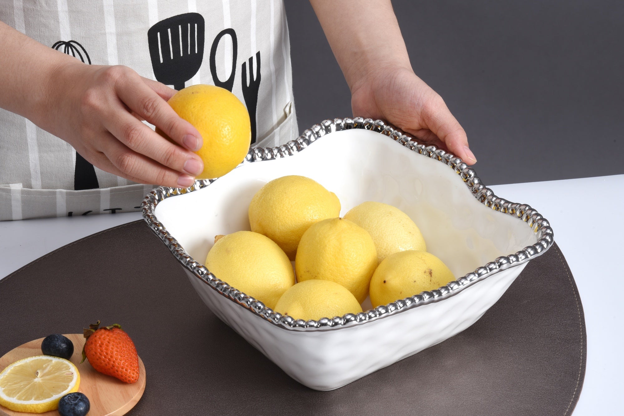 Salerno Medium Square Salad Bowl Pampa Bay