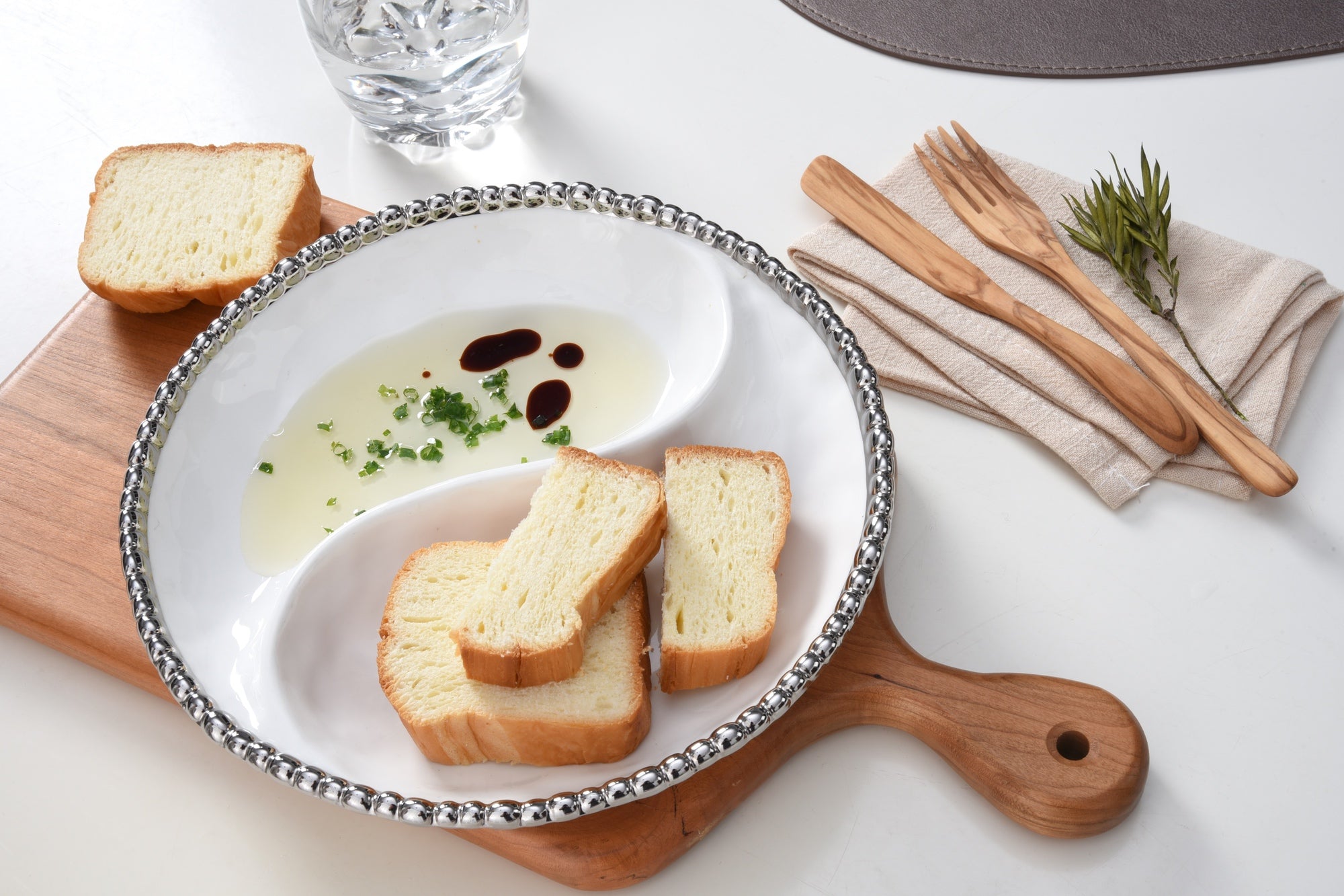 Salerno Small 2-Section Platter Pampa Bay