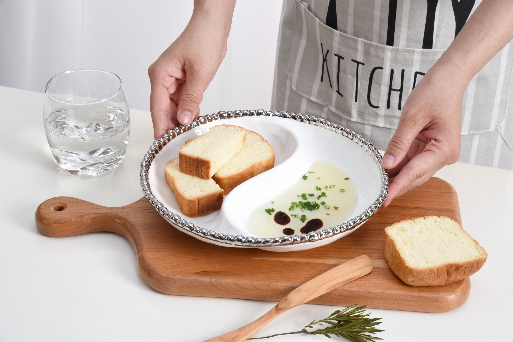 Salerno Small 2-Section Platter Pampa Bay