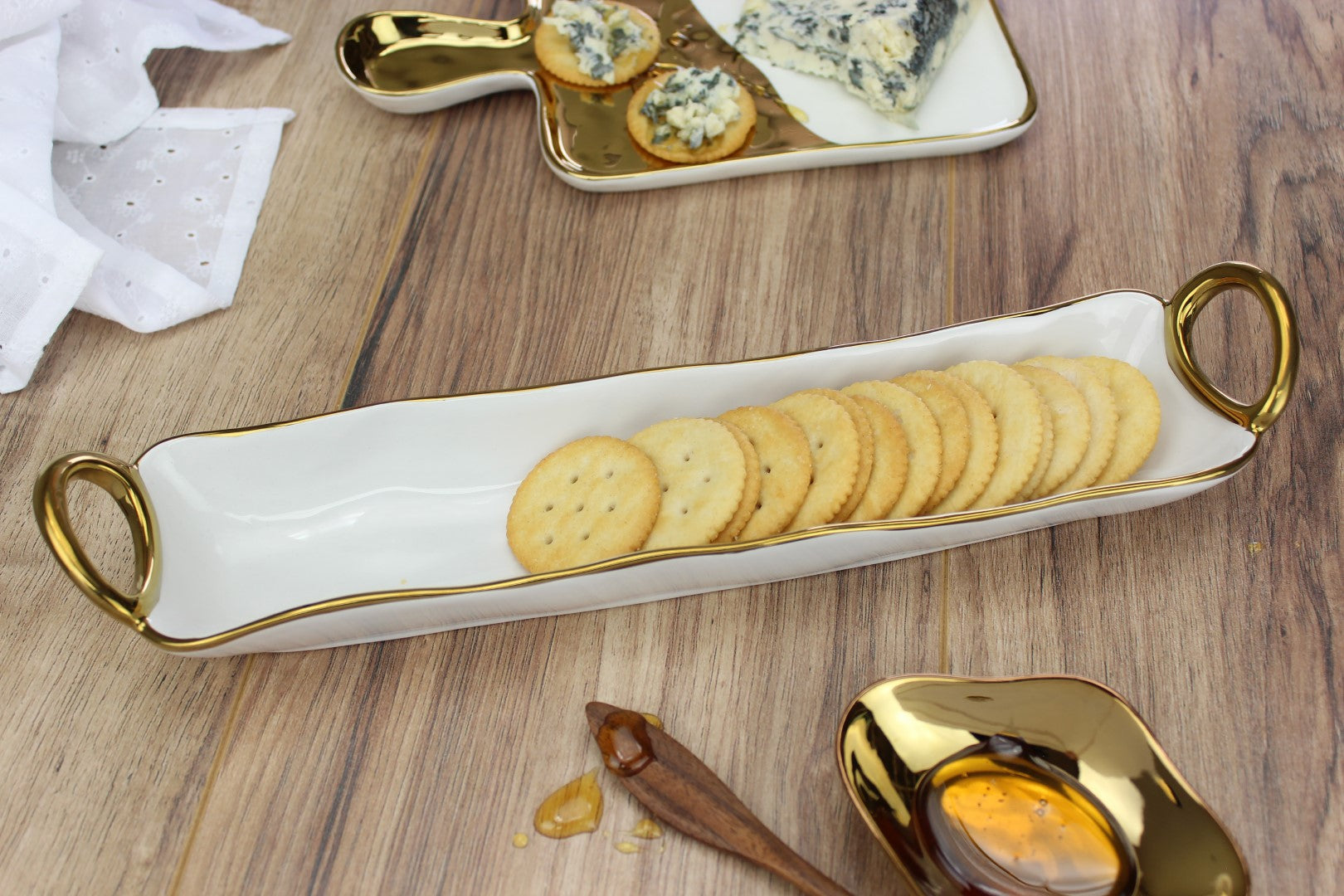 Golden Handles Cracker Tray Pampa Bay
