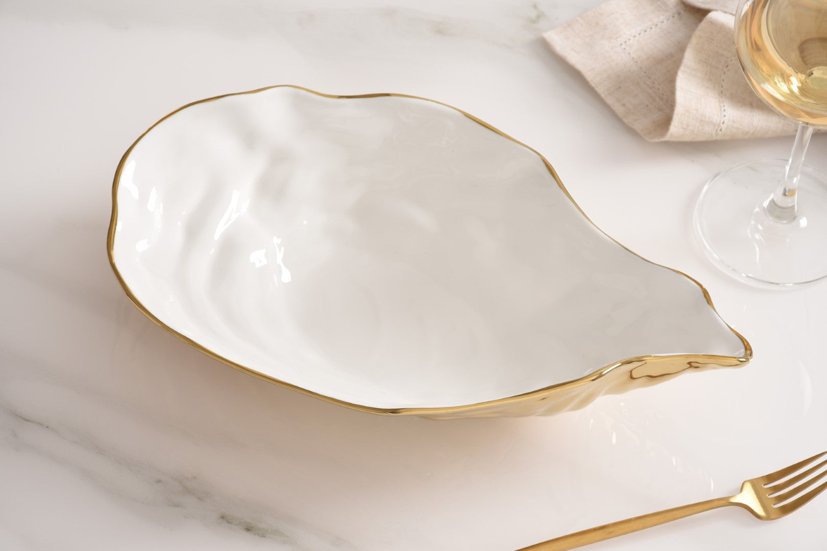 The Oysters Large Oyster Bowl Golden Exterior Pampa Bay