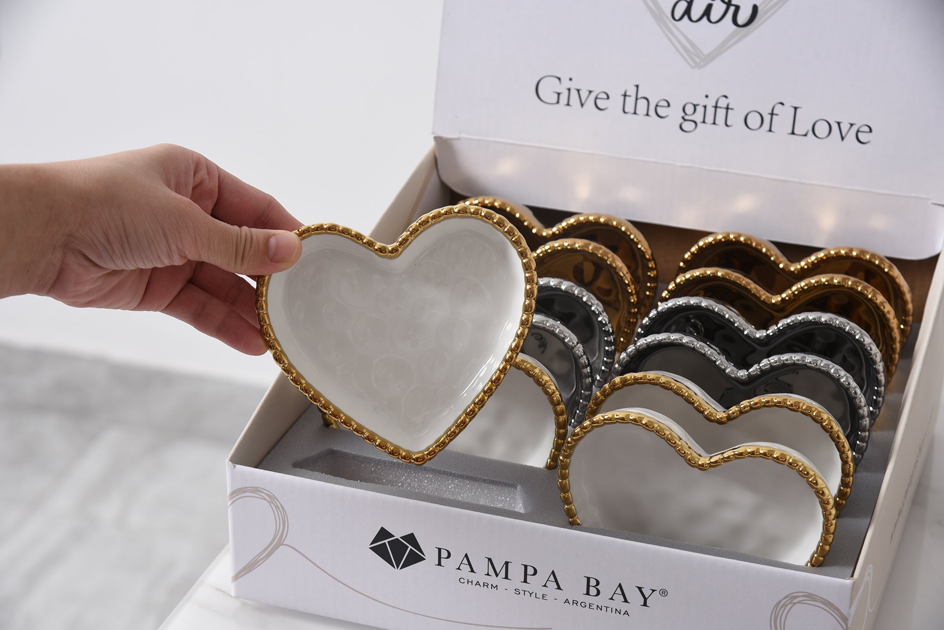 Love In The Air CDU Box - 12 Mini Heart Dishes Pampa Bay