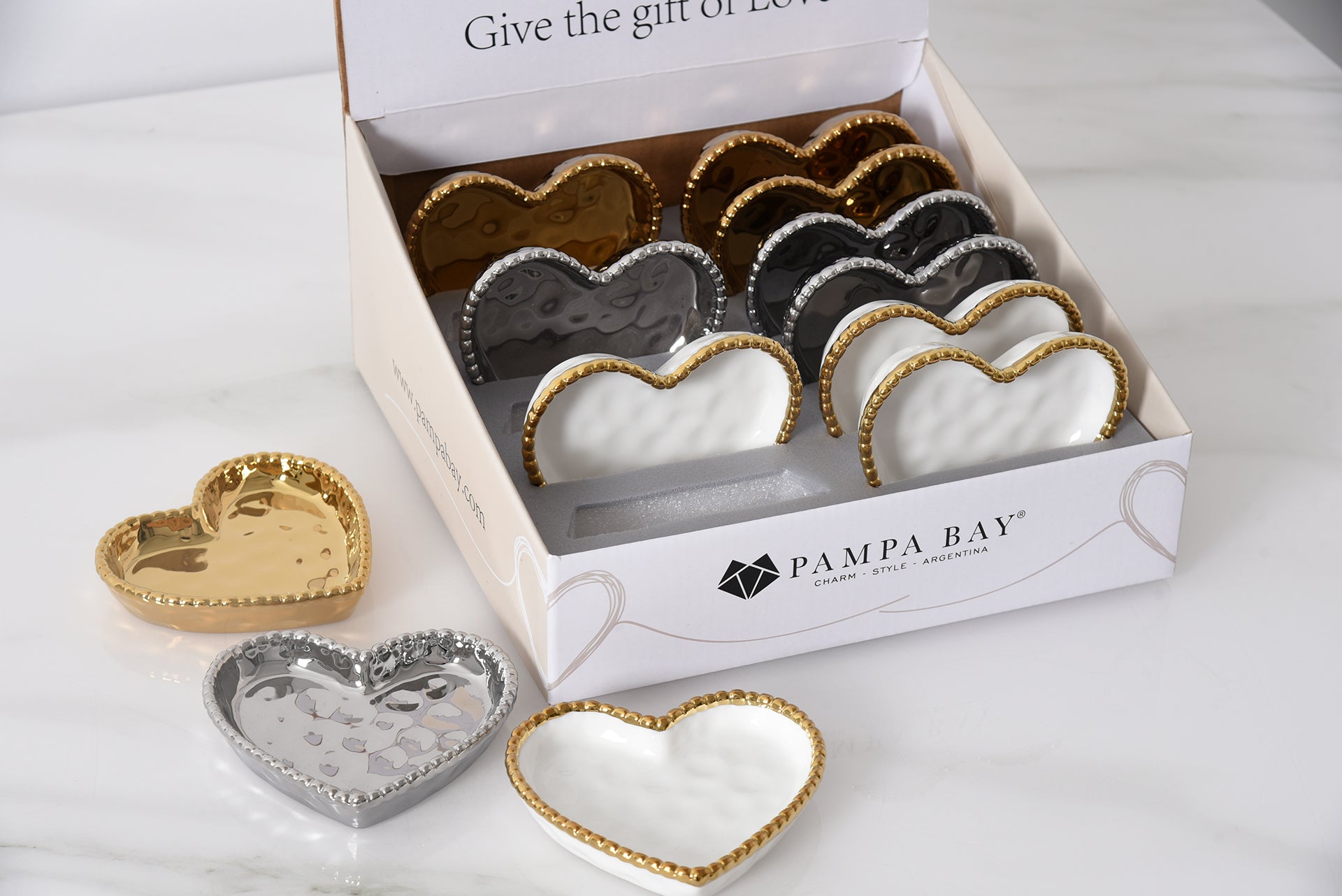 Love In The Air CDU Box - 12 Mini Heart Dishes Pampa Bay