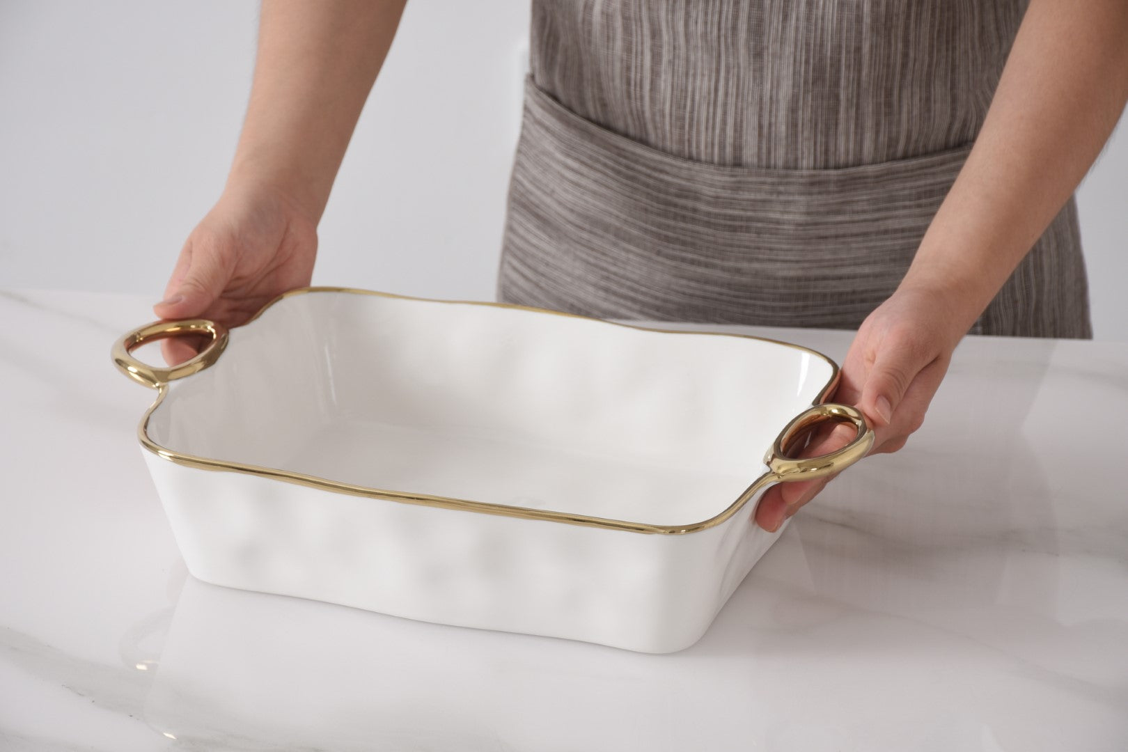 Golden Handles 11" x 9" Rectangular Baking Dish Pampa Bay