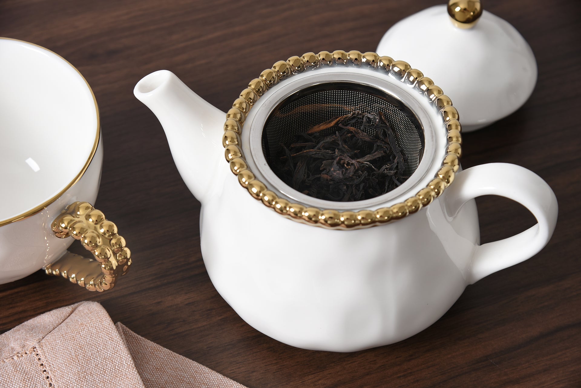 Golden Salerno Tea Pot Pampa Bay