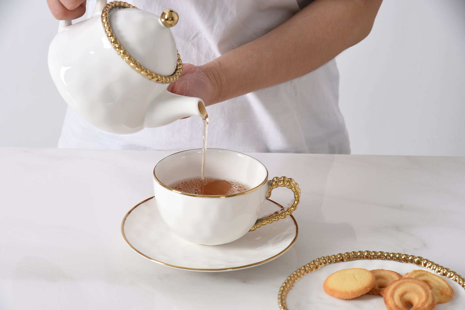 Golden Salerno Teacup & Saucer Pampa Bay