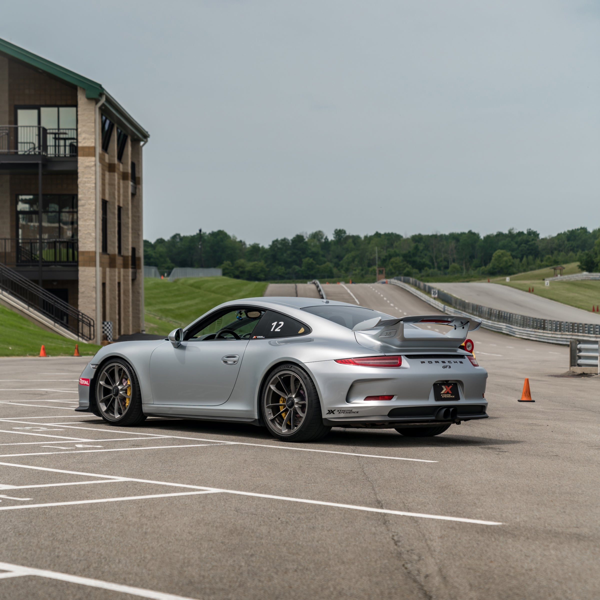 Race a Porsche 911 GT3 992 with Xtreme Xperience virgin experiences