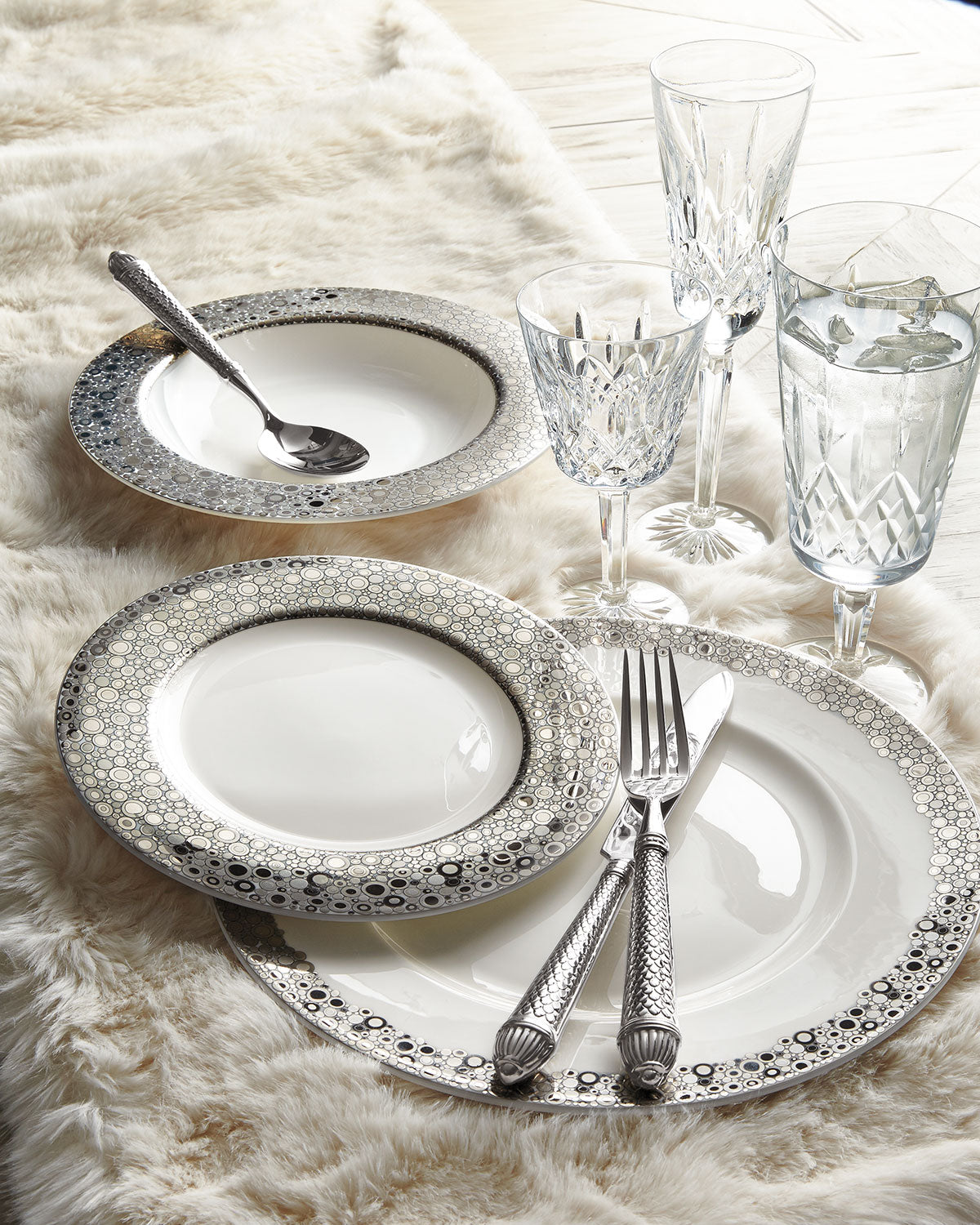 Ellington Shine Platinum Simple Dinner Plate