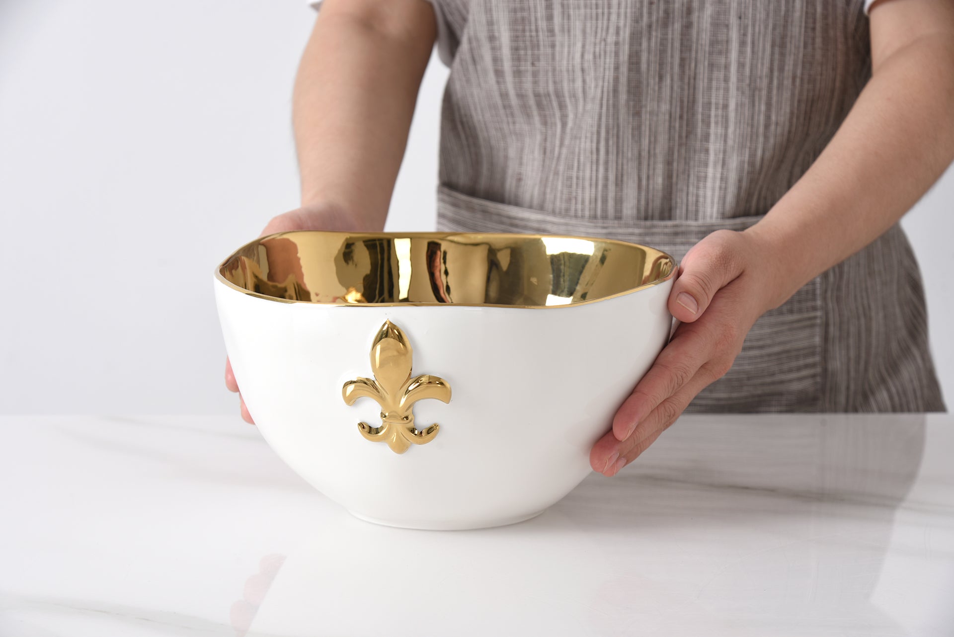 Fleur-De-Lis Large Bowl Pampa Bay