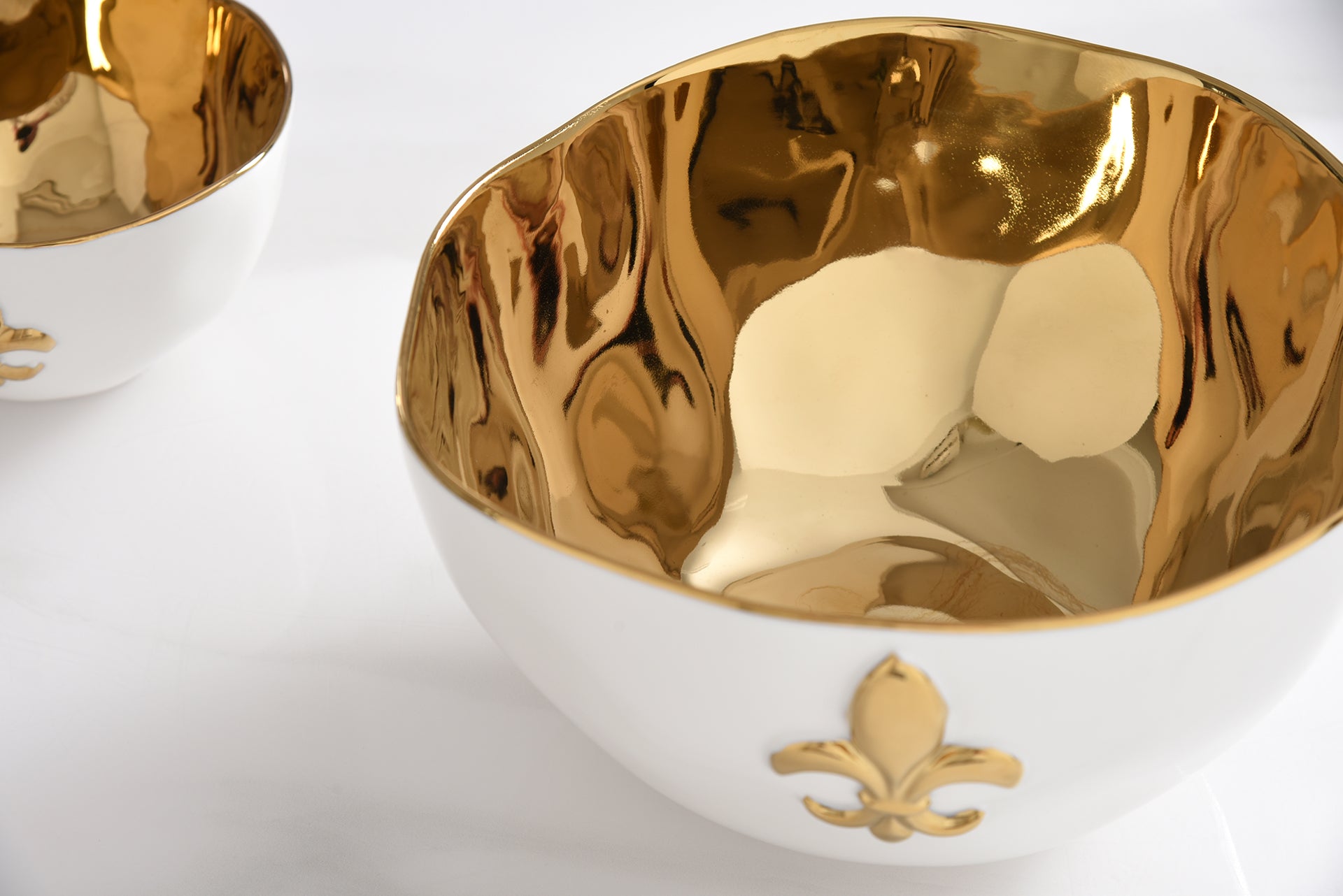Fleur-De-Lis Large Bowl Pampa Bay
