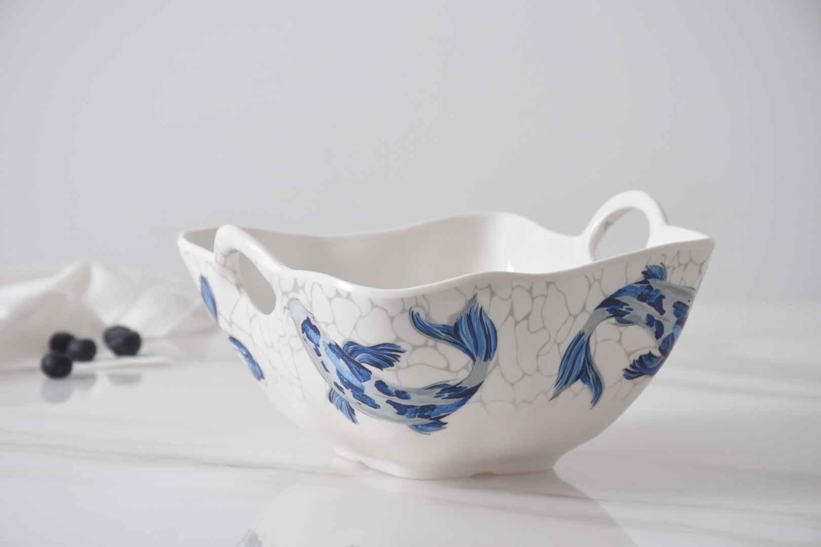 Koi Medium Bowl Pampa Bay