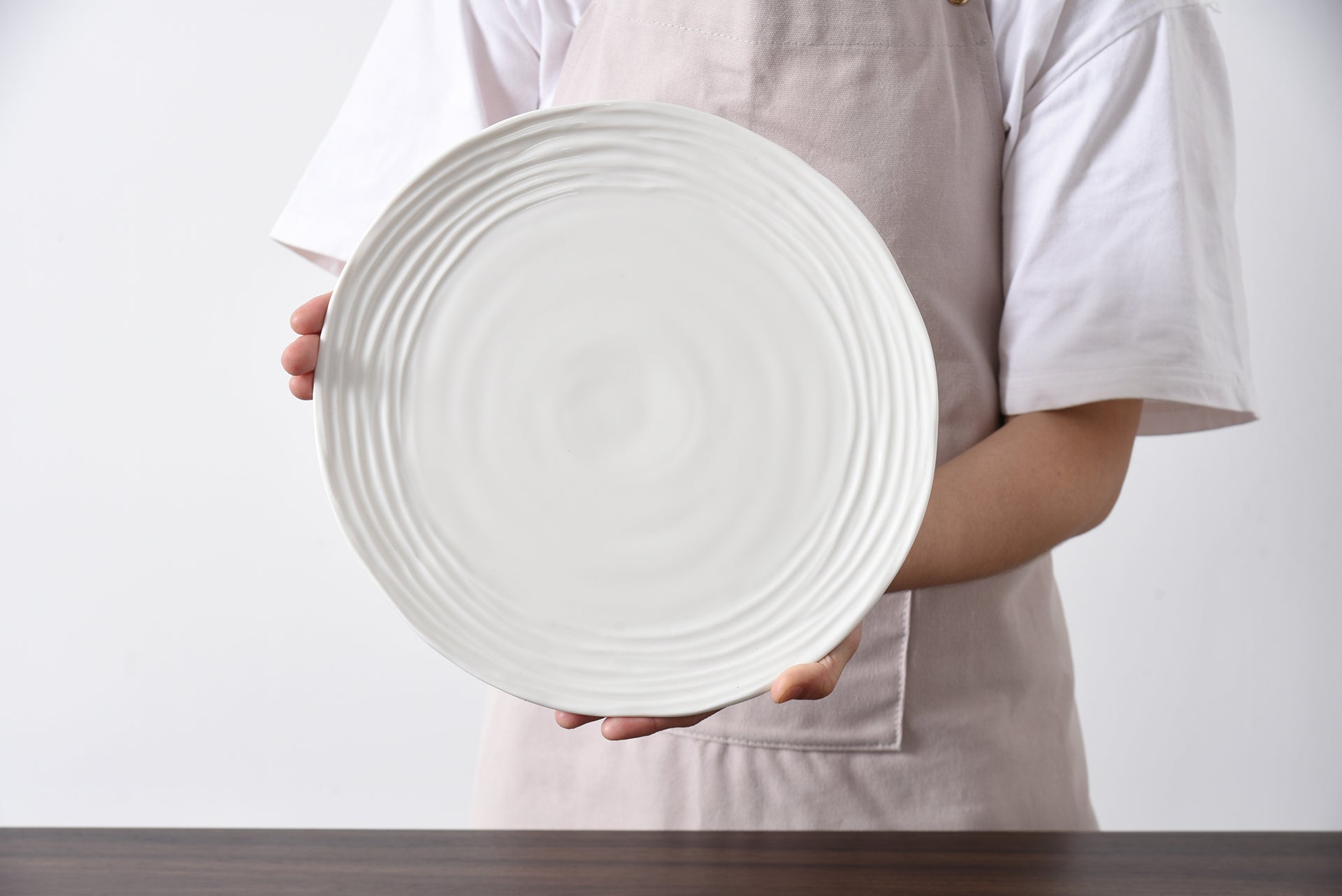 Le Blanc Round Dinner Plate Pampa Bay