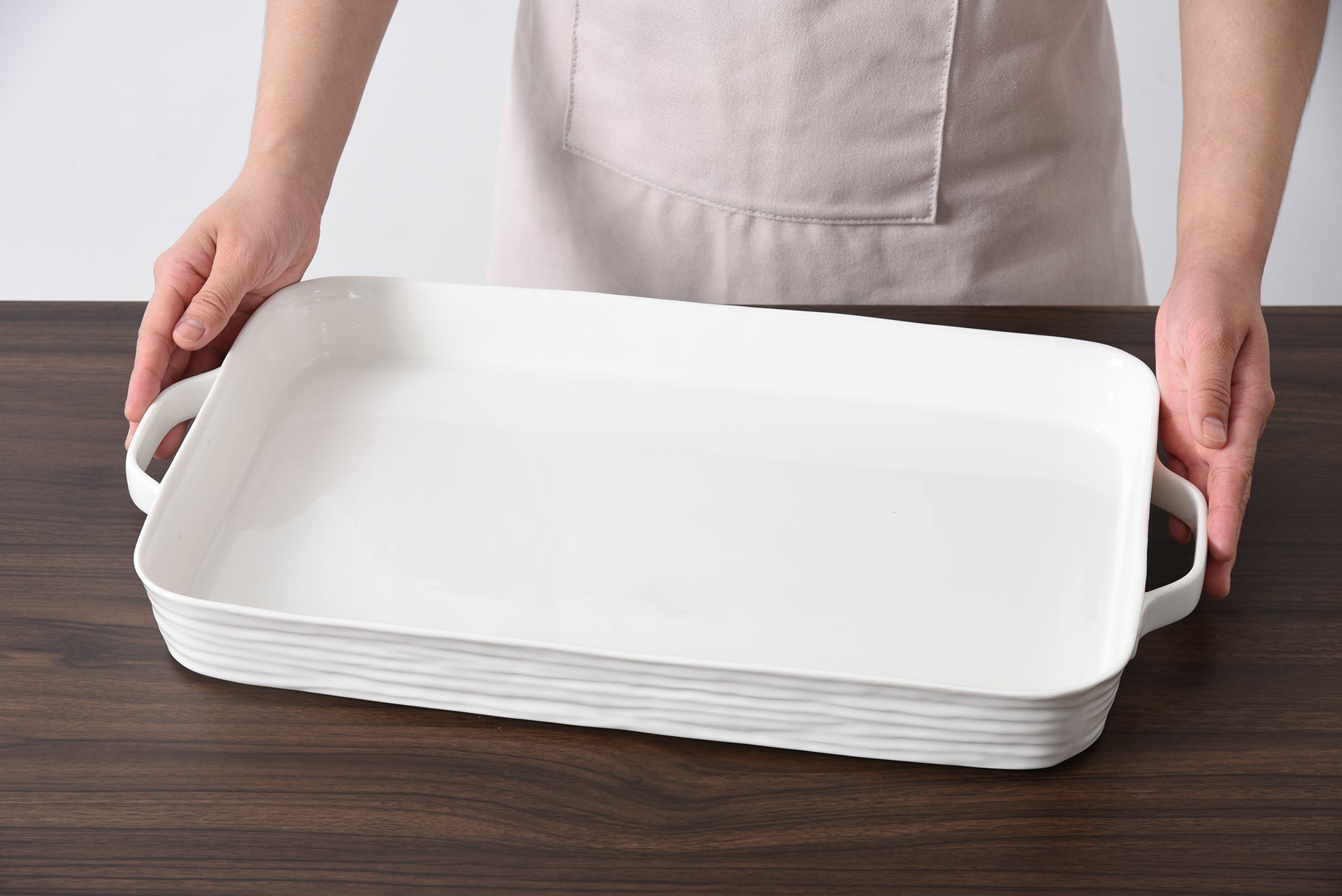 Le Blanc Rectangular Tray with Handles Pampa Bay