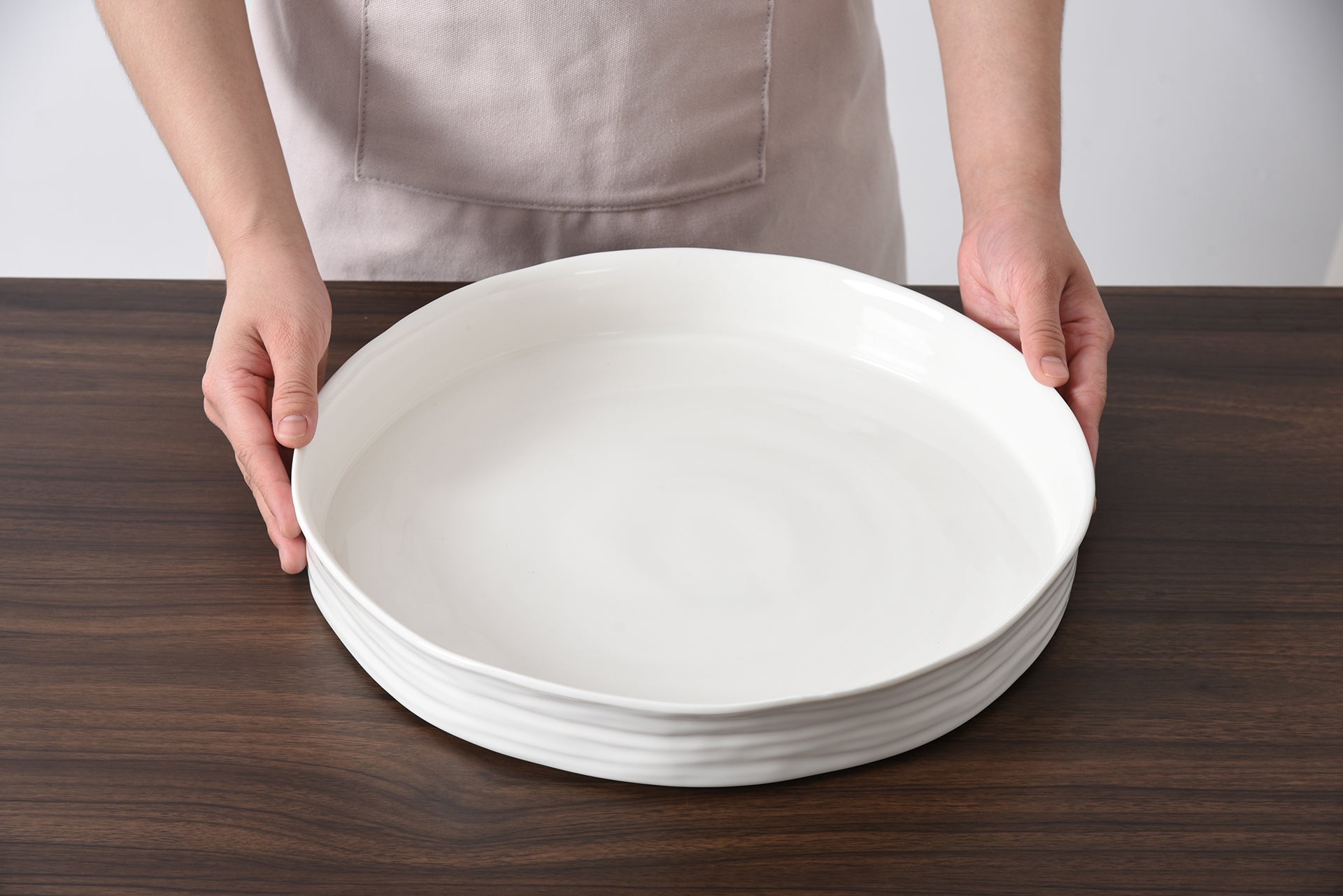 Le Blanc Round Platter Pampa Bay