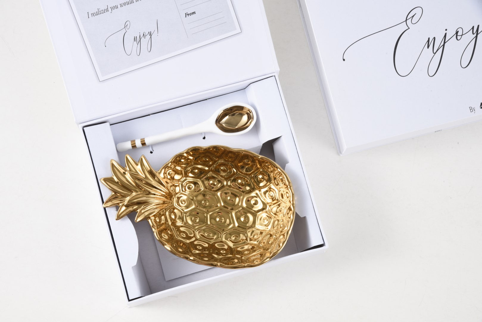 The Golden Pineapple Set