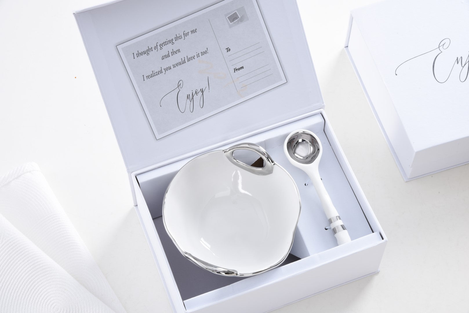 The Round Handles Set