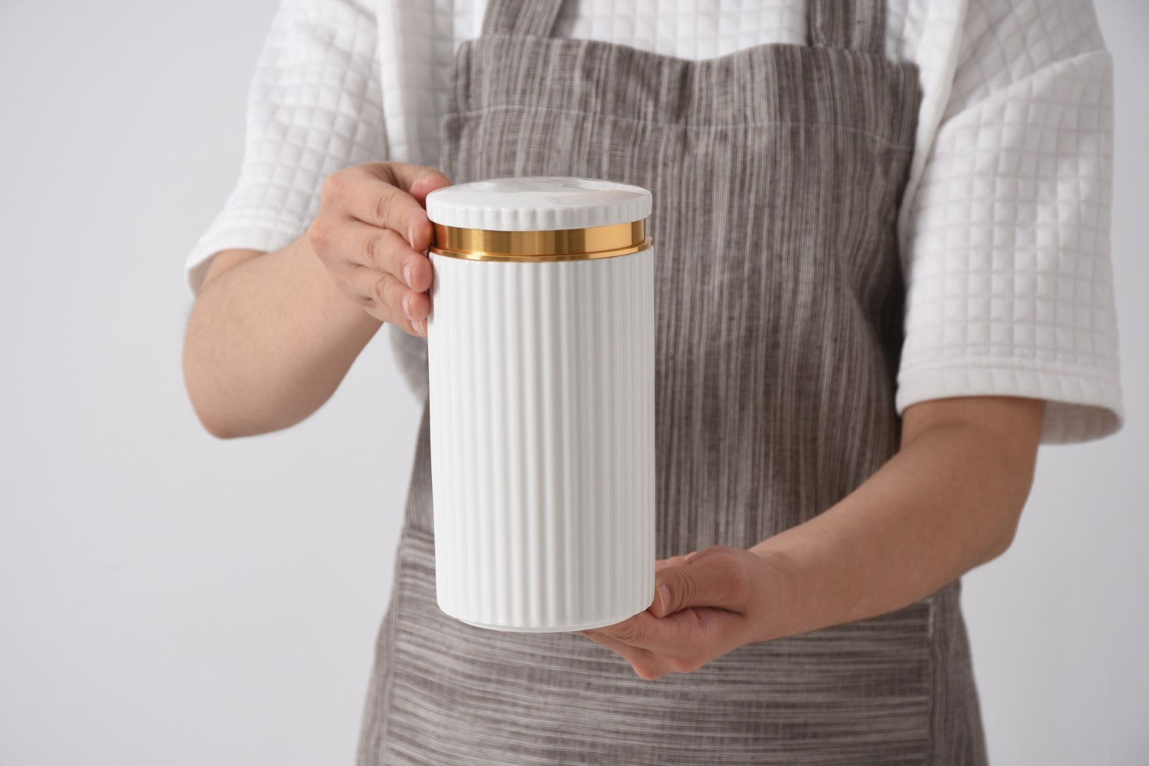 Tall Canister - Medium Simply Me Box