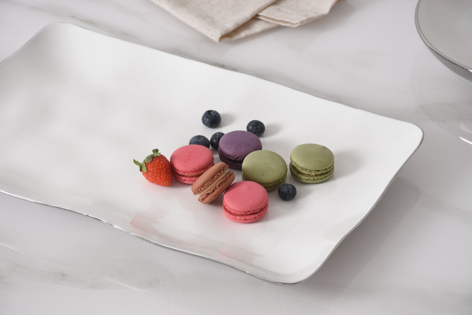 Thin & Simple Rectangular Platter Pampa Bay