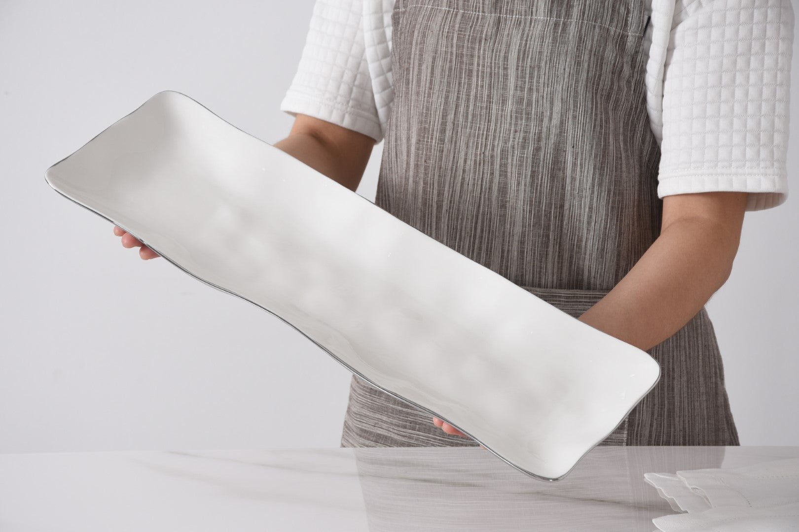 Thin & Simple Rectangular Serving Piece