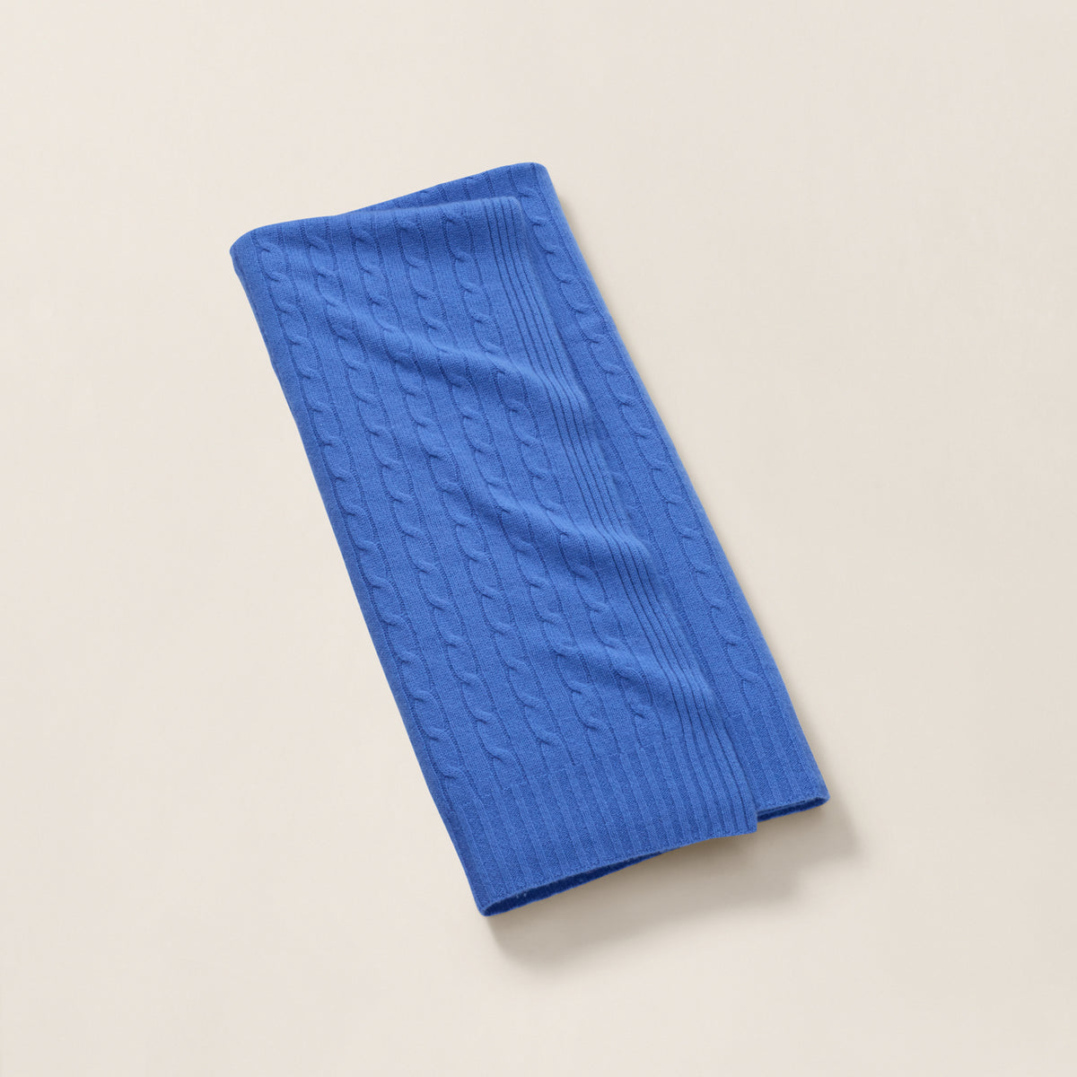 The Iconic Cable Cashmere Throw Blanket in Heathered Blue