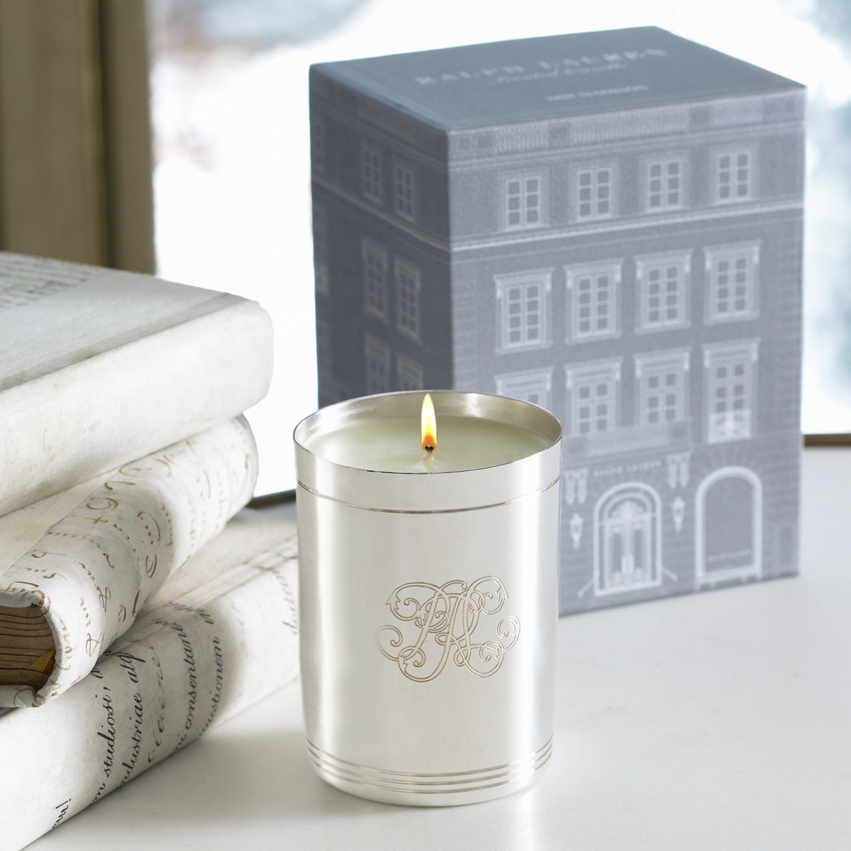 888 Madison Flagship Candle - Ralph Lauren Home