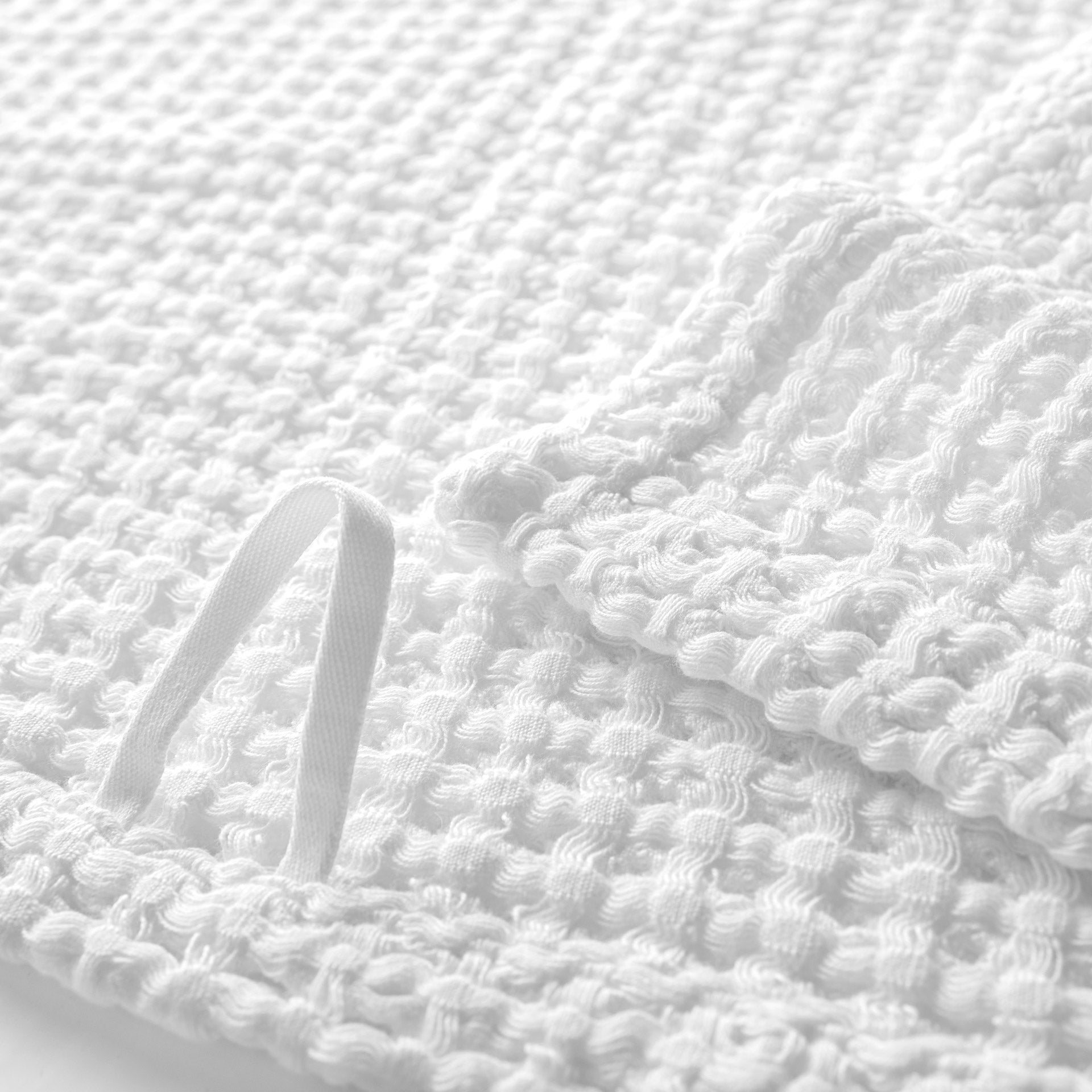 AURA TOWEL