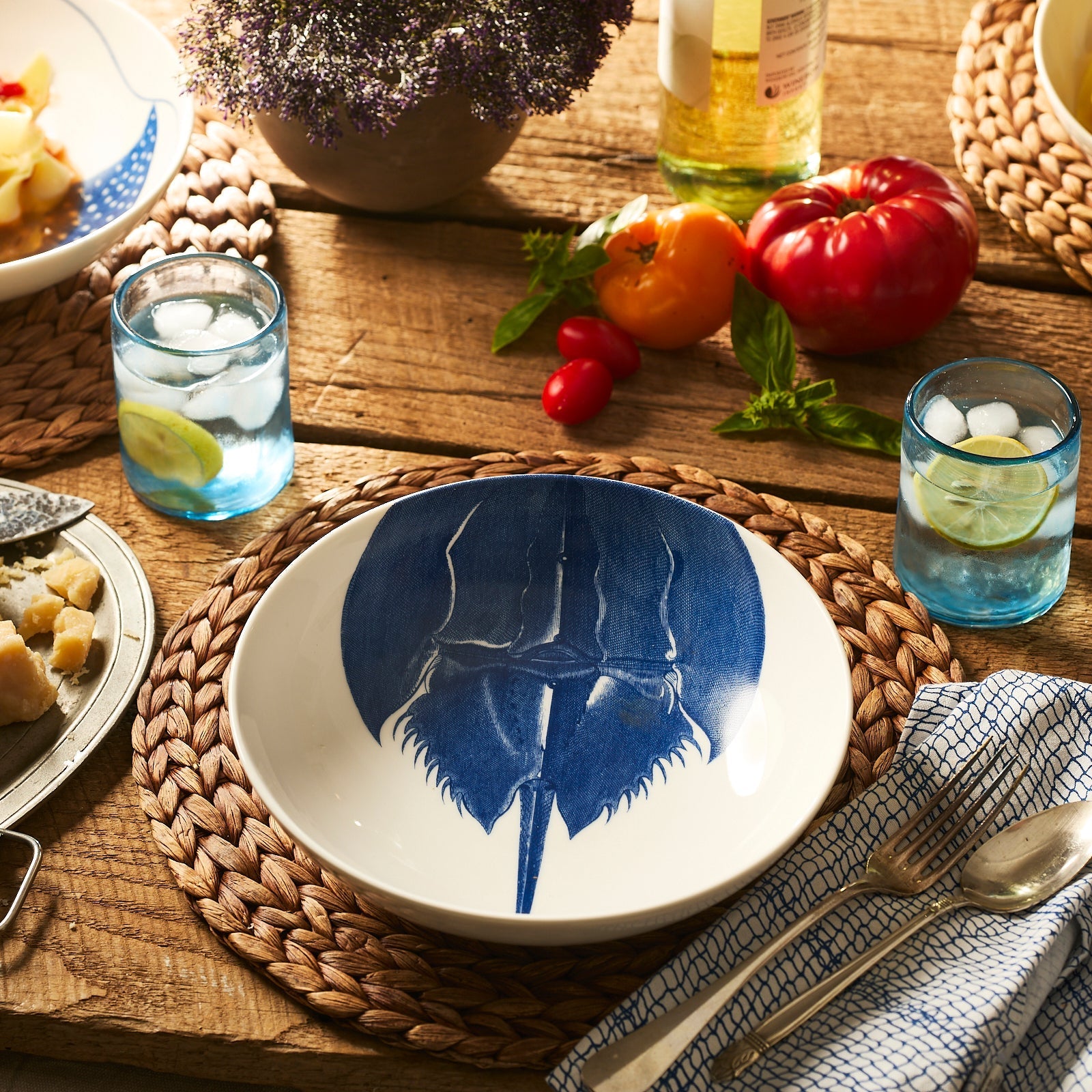 Horseshoe Crab Entrée Bowl