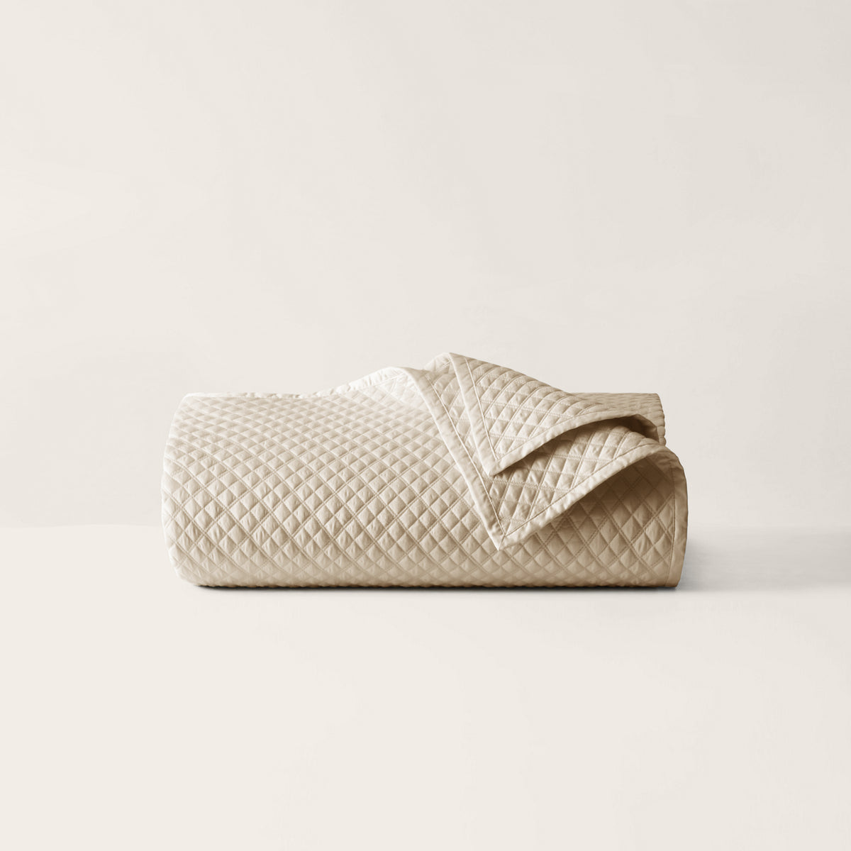 Argyle Sateen Quilt - Coastal Sand