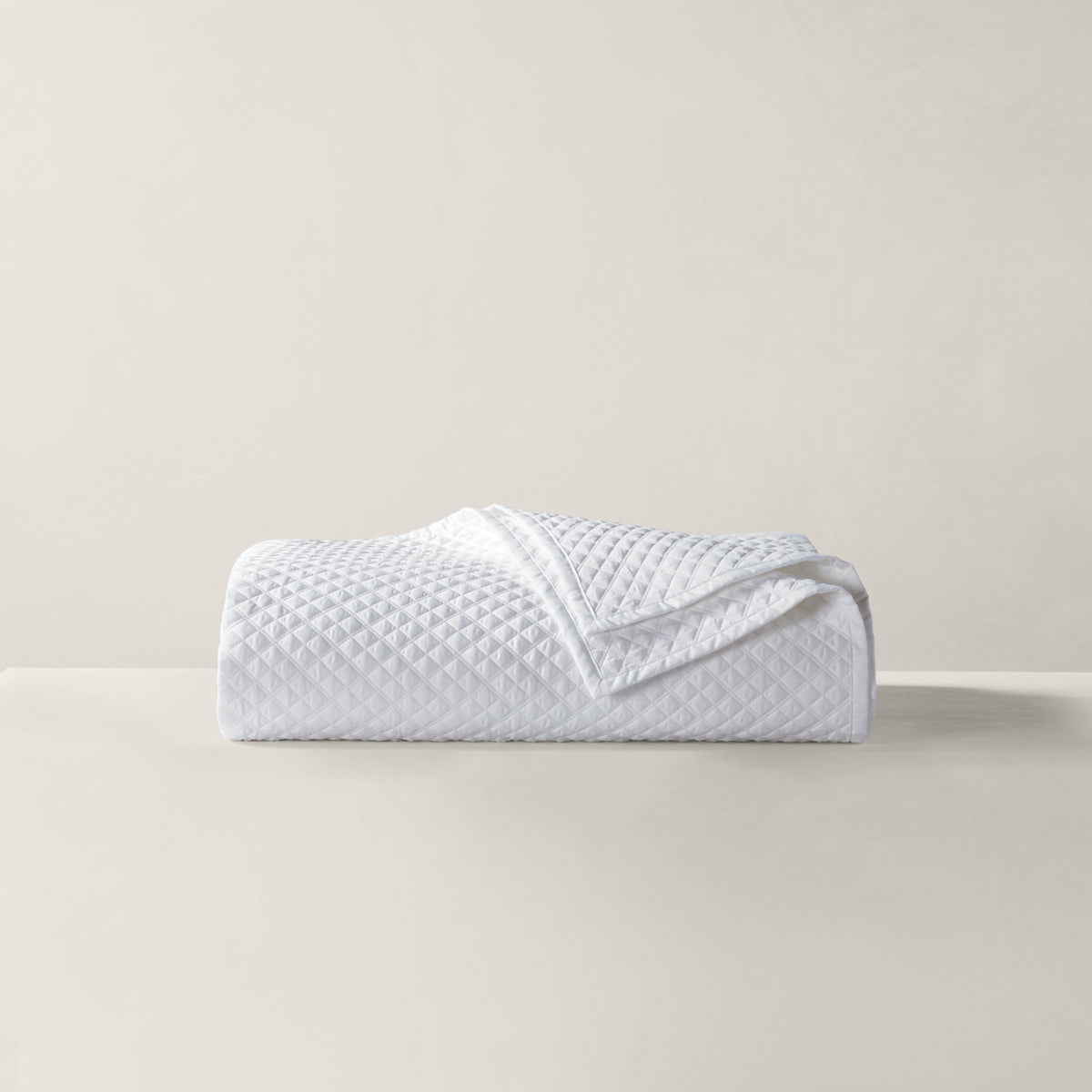 Argyle Sateen Quilt - Studio White